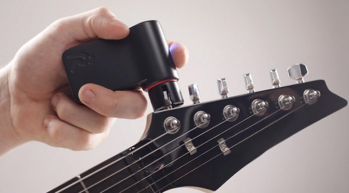 Roadie-Tuner: Gitarre ohne Mühe automatisch perfekt stimmen