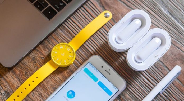 Timekettle WT2: Erster Echtzeit-Übersetzer dank Kopfhörer